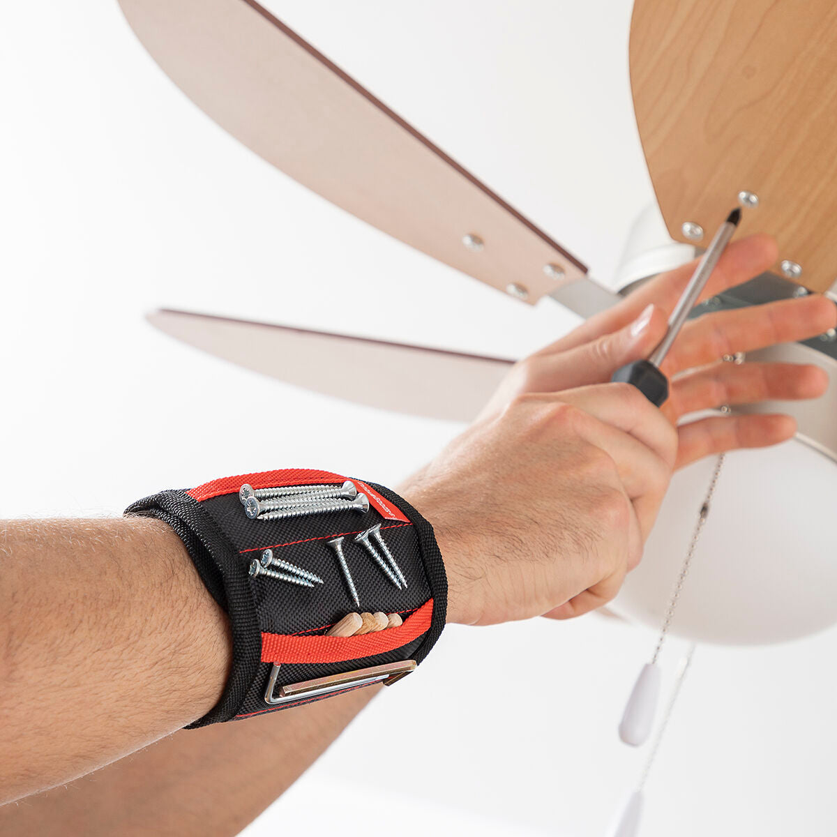 Magnetic Wristband for DIY WrisTool InnovaGoods-5