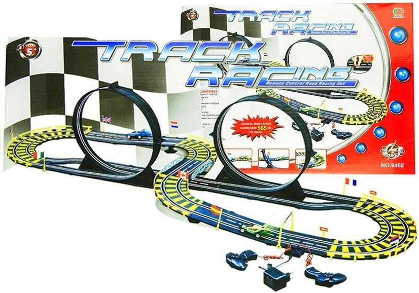 Lenktynių trasa su 2 automobiliais, kilpomis ir maitinimo šaltiniu 565 cm