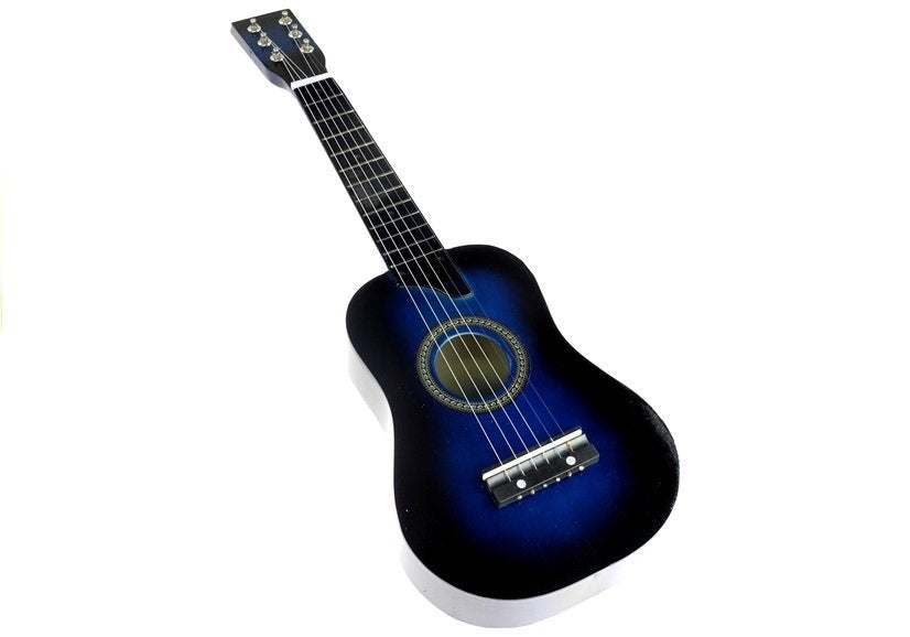 Klasikinė raudona medinė gitara, atrodanti kaip tikra