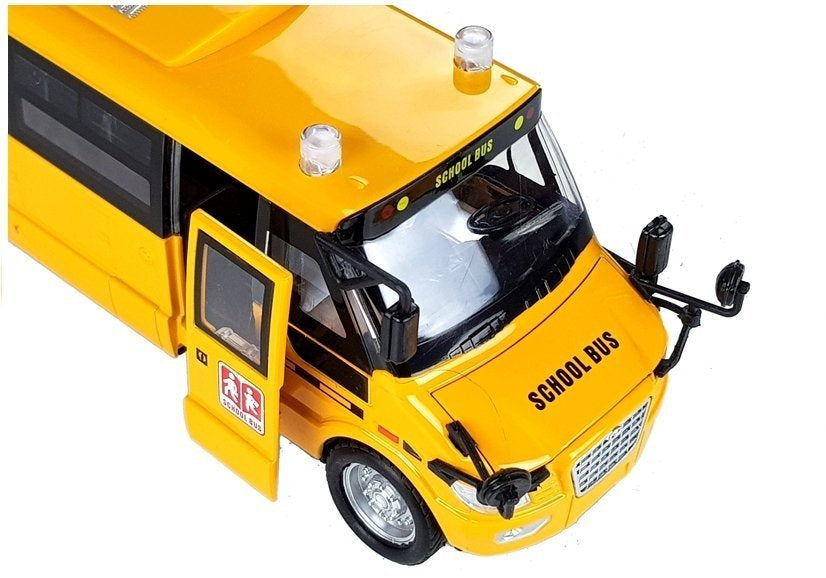 Metalinis mokyklinis autobusas su frikciniu pavaru, liejimo modelis
