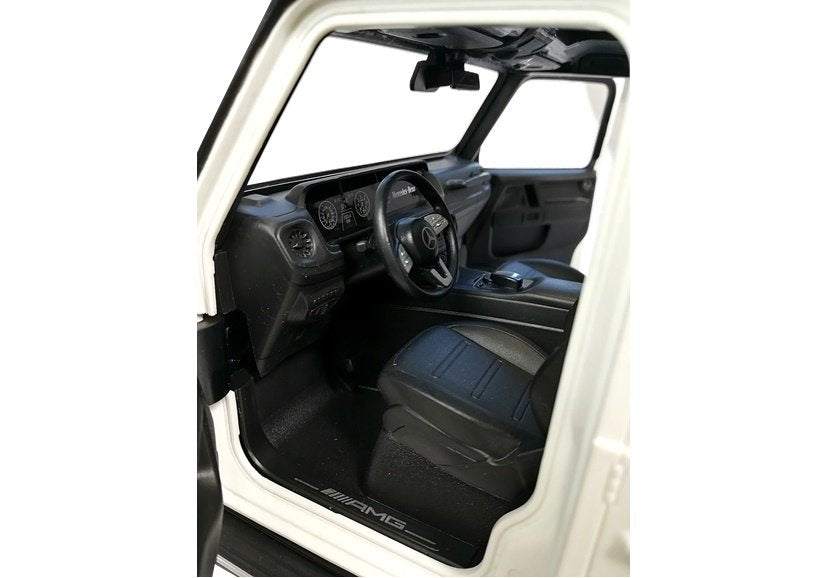 Nuotoliniu būdu valdomas „Mercedes G63“ Rastar R/C visureigis, baltas 1:14