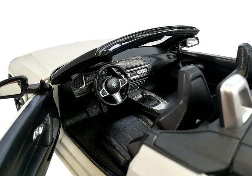 BMW Z4 Roadster R/C automobilis Rastar 1:14, baltas
