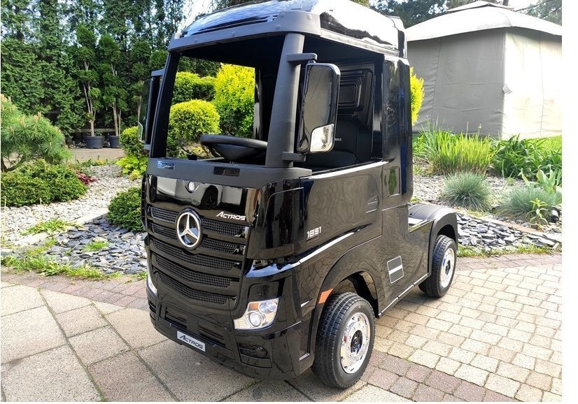 Elektrinis vaikiškas automobilis „Mercedes Actros“ juodas, dažytas MP4