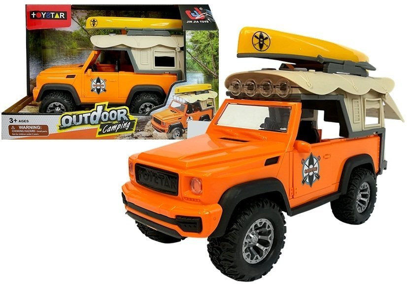 Kempingo sunkvežimis Jeep su garsais ir šviesomis