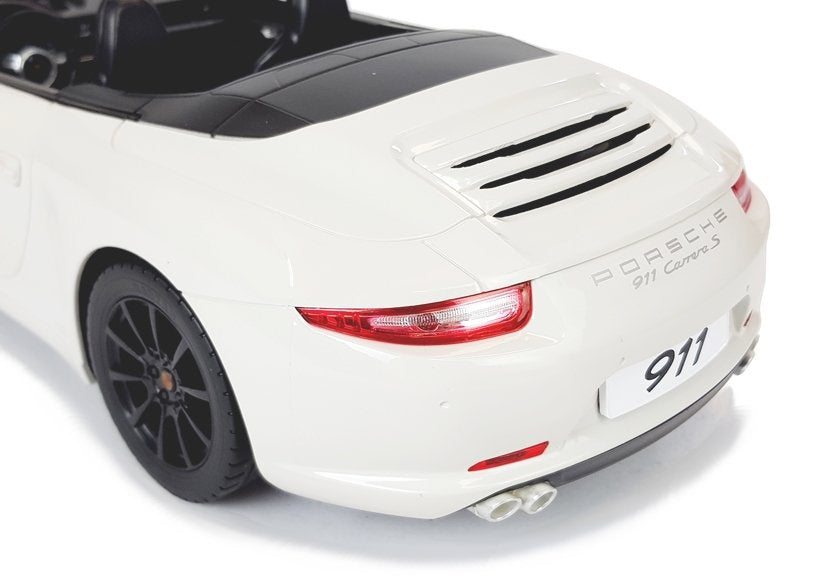 Nuotoliniu būdu valdomas „Porsche 911 Carrera S“ Rastar 1:12, baltas