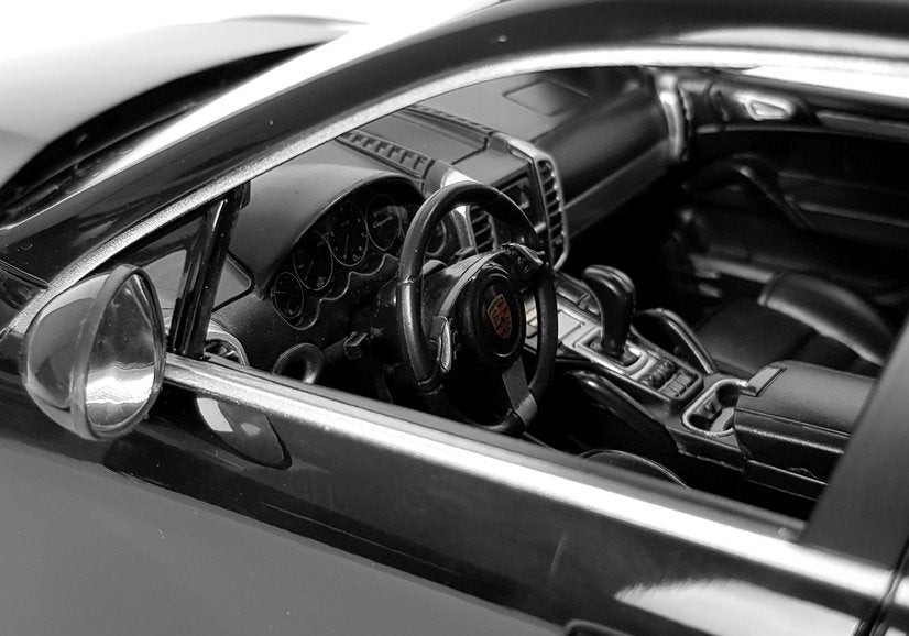 Nuotoliniu būdu valdomas „Porsche Cayenne Turbo“ Rastar 1:14, juodas