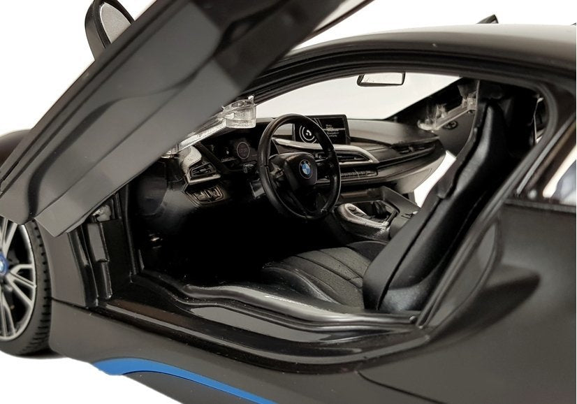 Nuotoliniu būdu valdomas „BMW i8“ Rastar 1:14, juodas su automatinėmis durelėmis