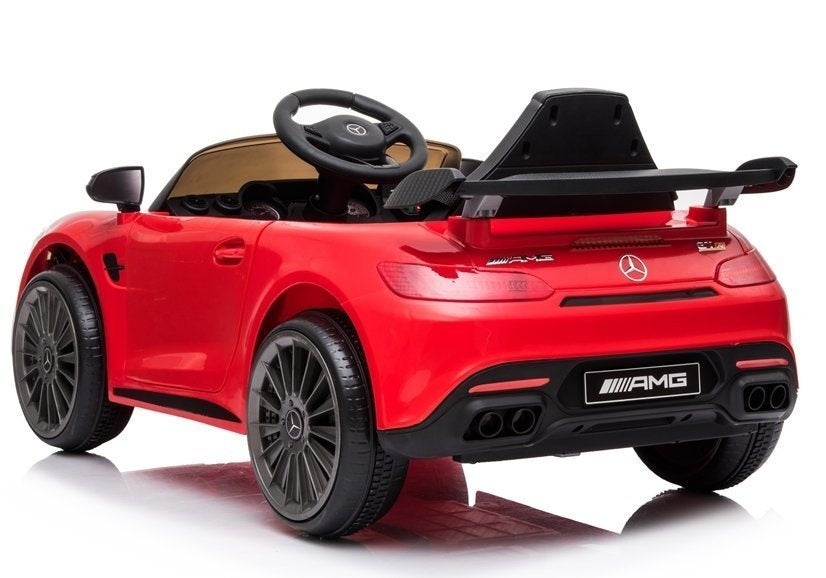 Elektrinis automobilis „Mercedes AMG GT R“, raudonas