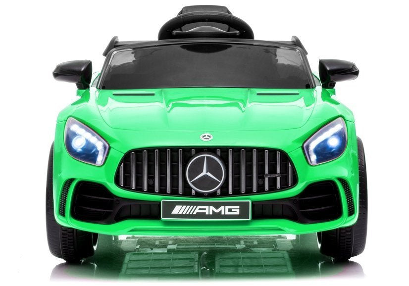Elektrinis automobilis „Mercedes AMG GT R“, žalias