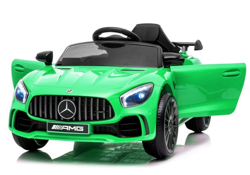 Elektrinis automobilis „Mercedes AMG GT R“, žalias