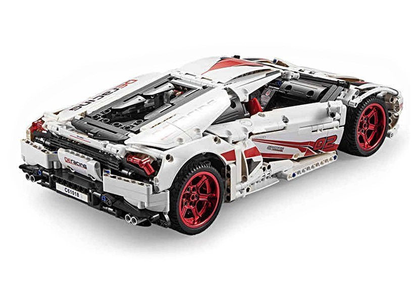 Statybinių kaladėlių sportinis automobilis, 1696 vnt.
