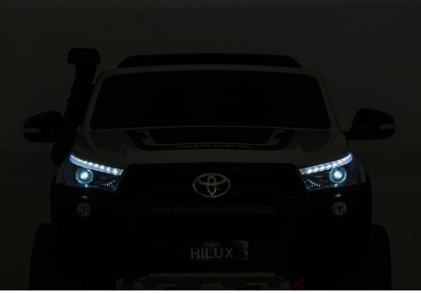 Elektrinis vaikiškas automobilis Toyota Hilux juodas dažytas