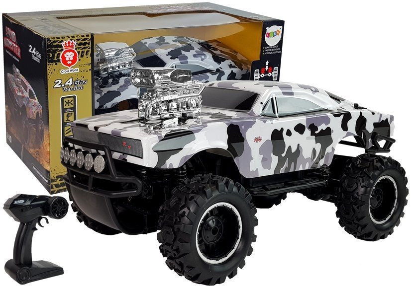 Nuotoliniu būdu valdomas 2.4G 4x4 visureigis, baltas ir juodas kamufliažas