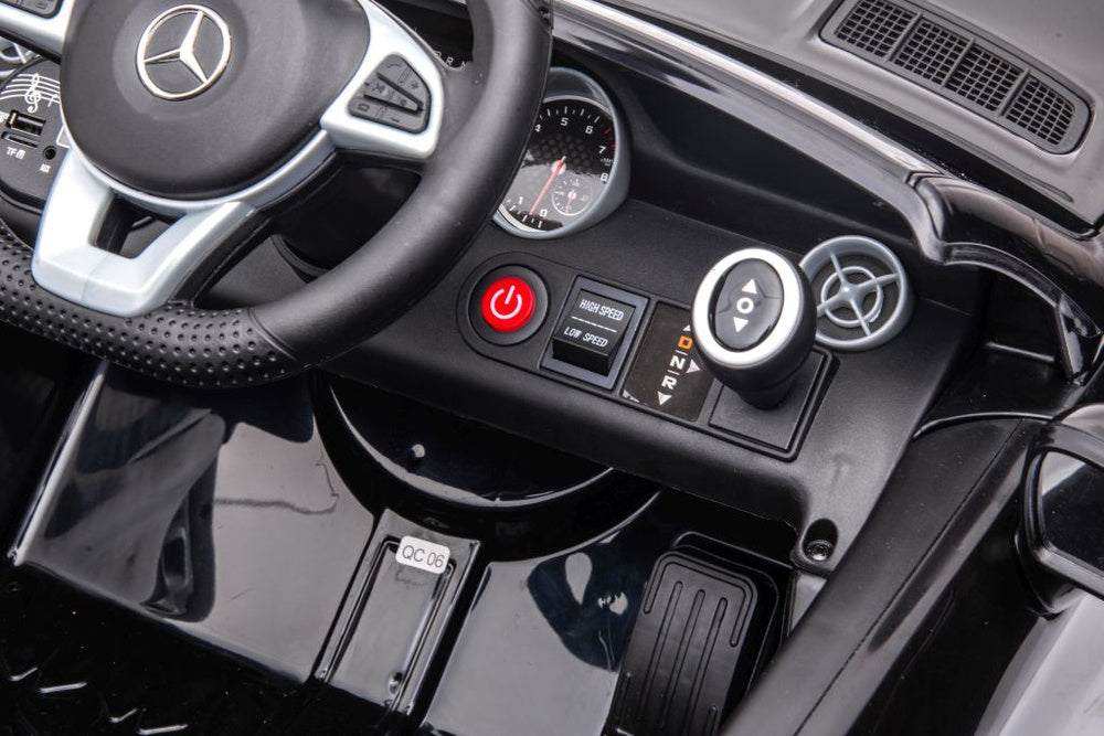 Elektrinis važiuojamas automobilis Mercedes SLC 300, baltas